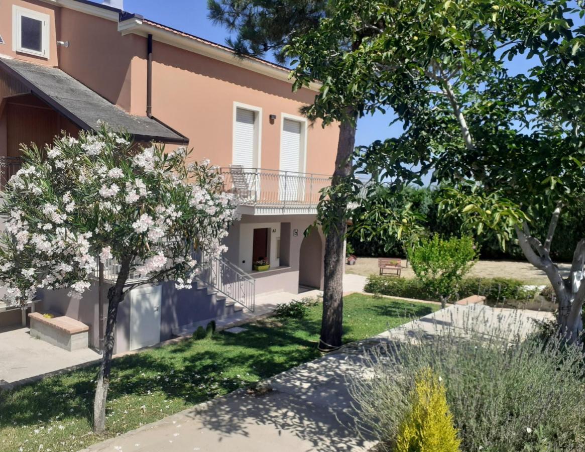 Villa Nonno Nicola Montenero di Bisaccia Bagian luar foto